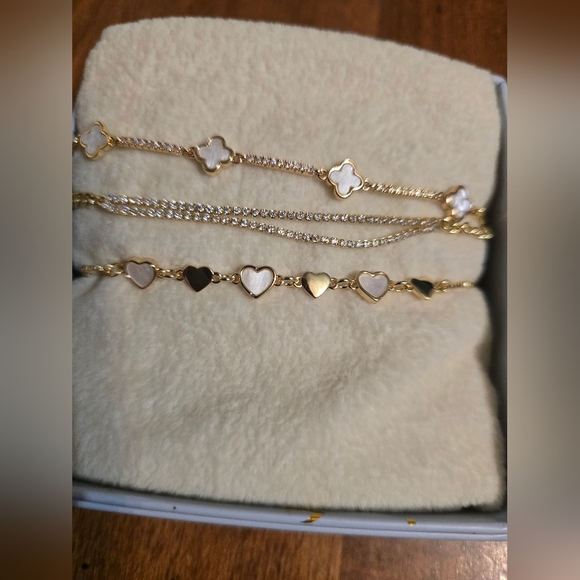 EyeCandy LA Set of 3 Bracelets - Picture 2 of 5